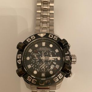 Invicta Mens Hydromax black dial chronograph